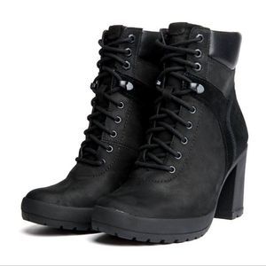Timberland Camdale Women’s Black Heeled Field Boots